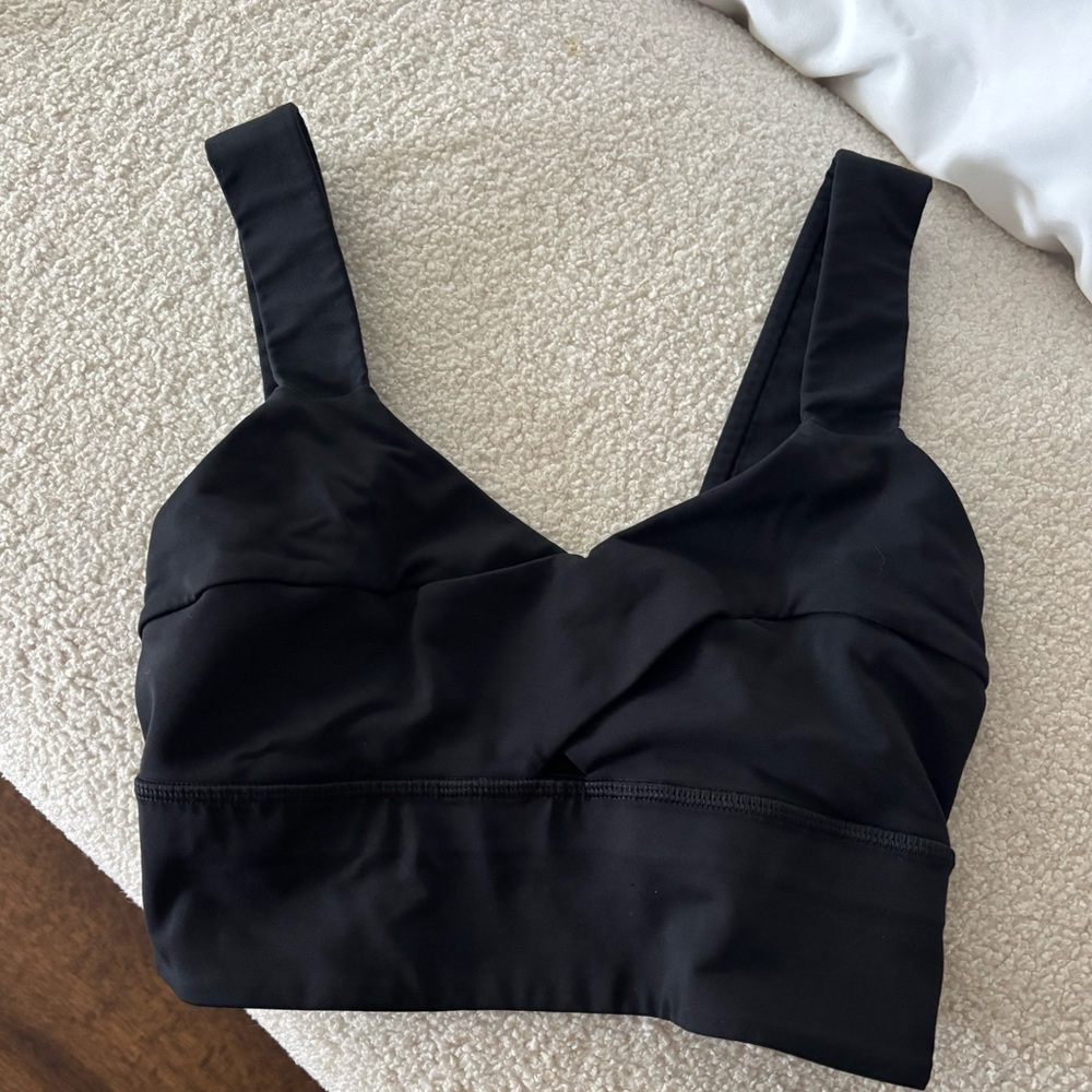 Lululemon Sports Bra with cut out